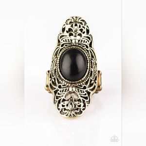 Elegant Black and Gold Filigree Ring